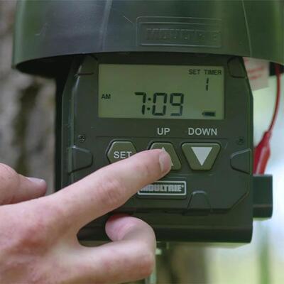 Автоматична Годівниця для риби із системою Moultrie Quick-Lock об'єм 50 літрів